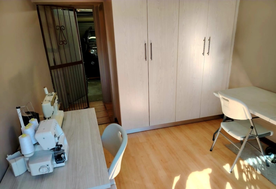 4 Bedroom Property for Sale in Beacon Bay Eastern Cape